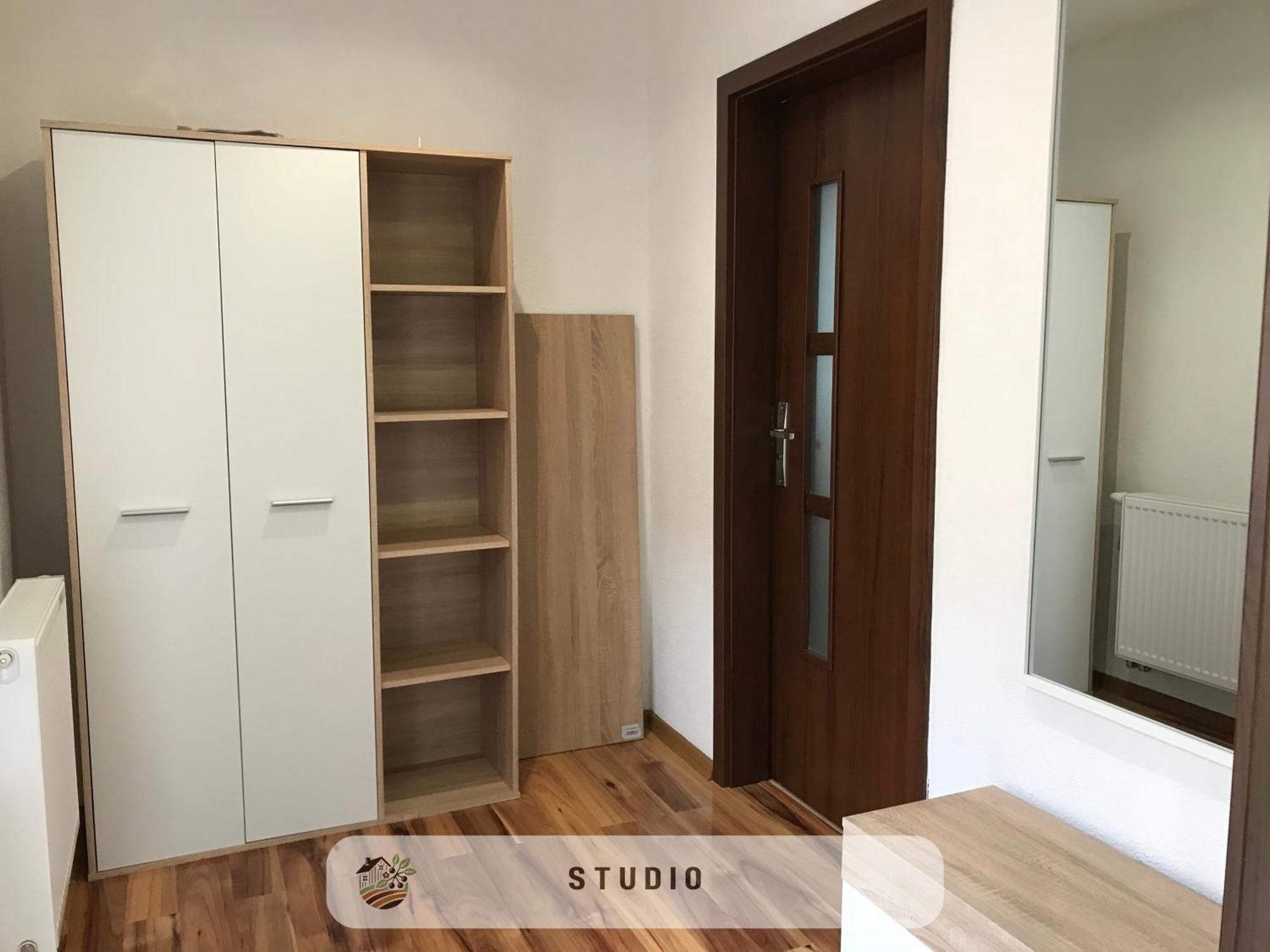 Apartmanovy Dom Visnove Esterno foto