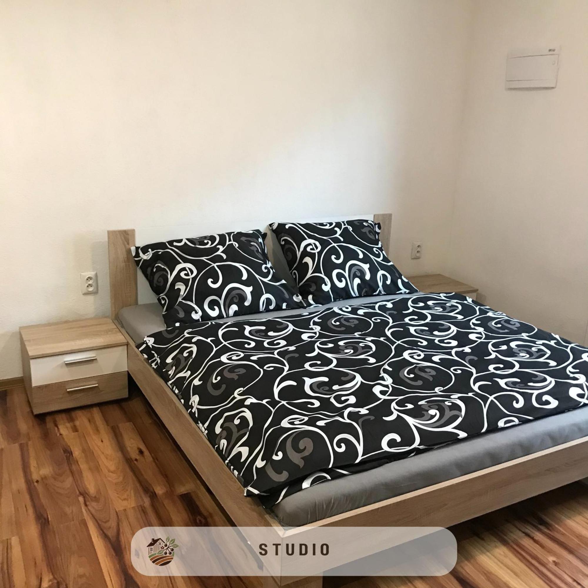 Apartmanovy Dom Visnove Esterno foto