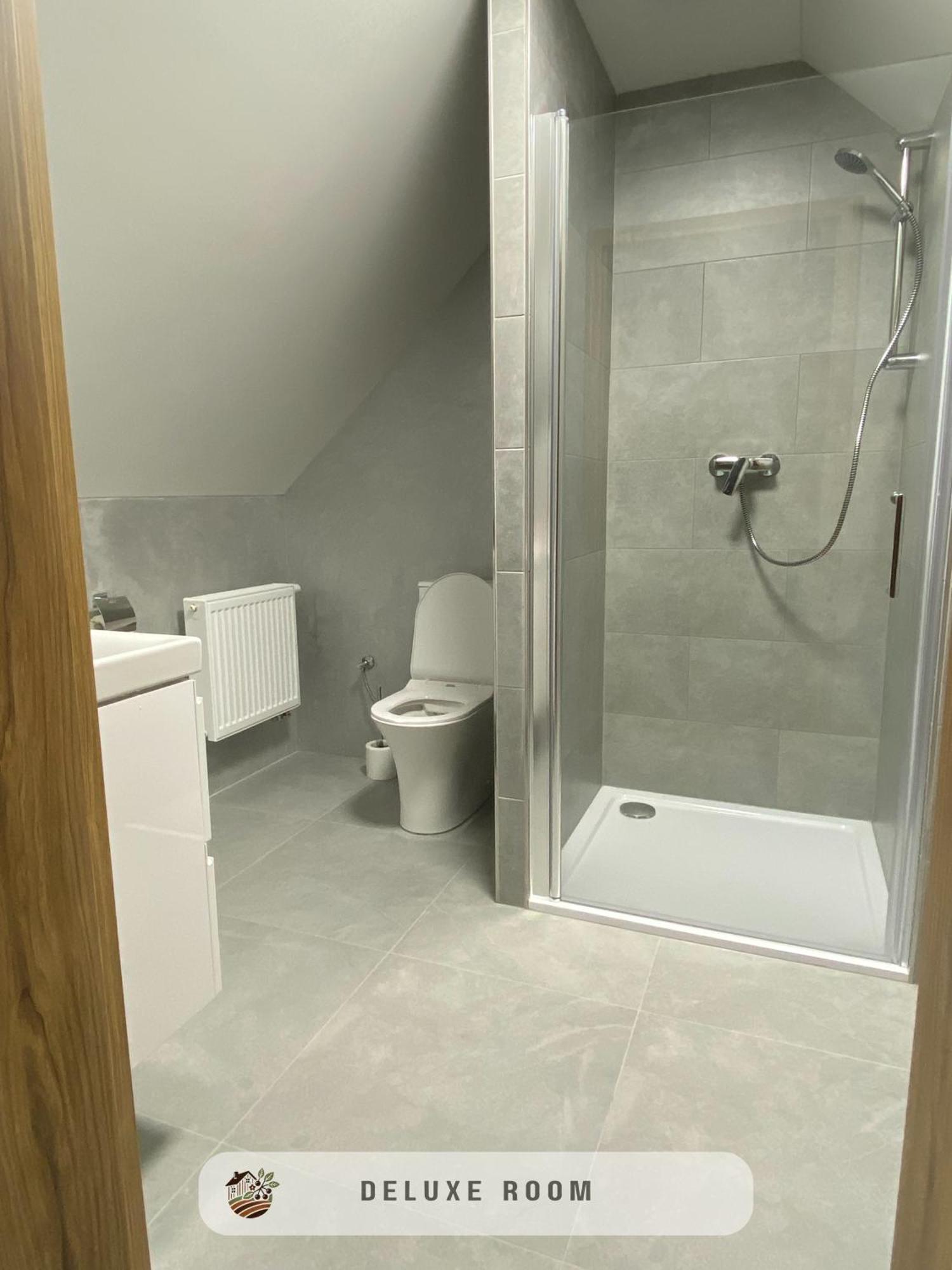 Apartmanovy Dom Visnove Esterno foto