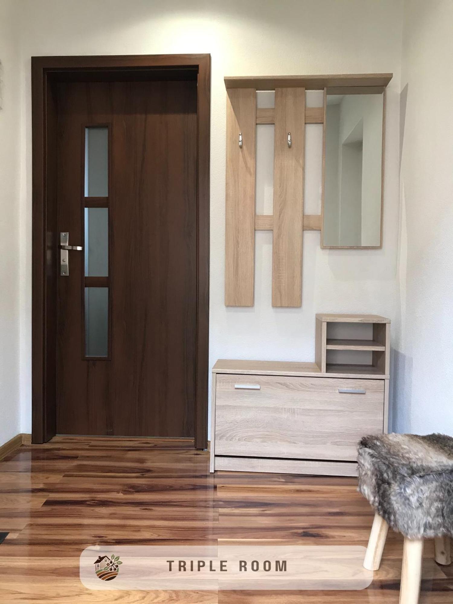 Apartmanovy Dom Visnove Esterno foto