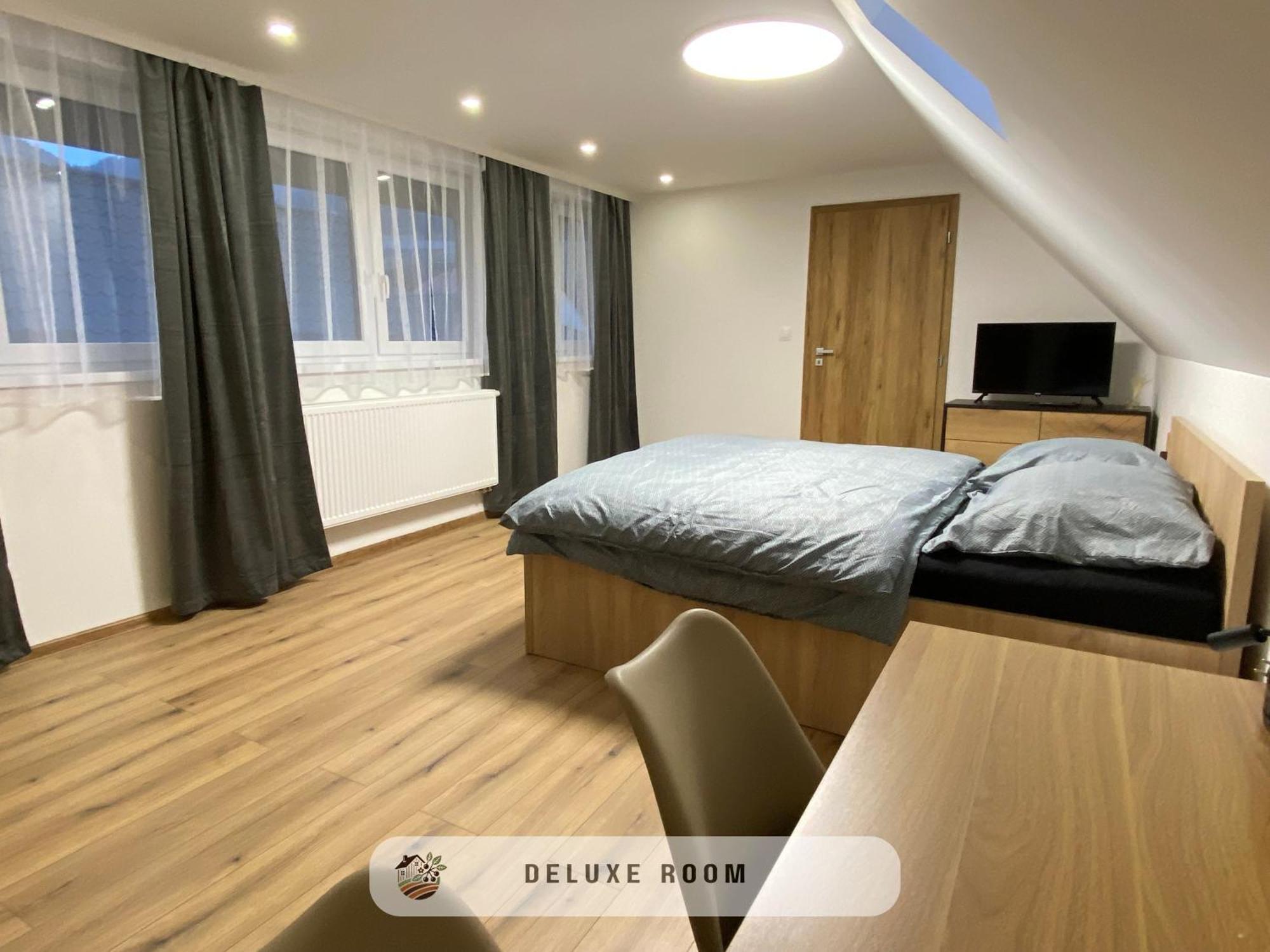 Apartmanovy Dom Visnove Esterno foto