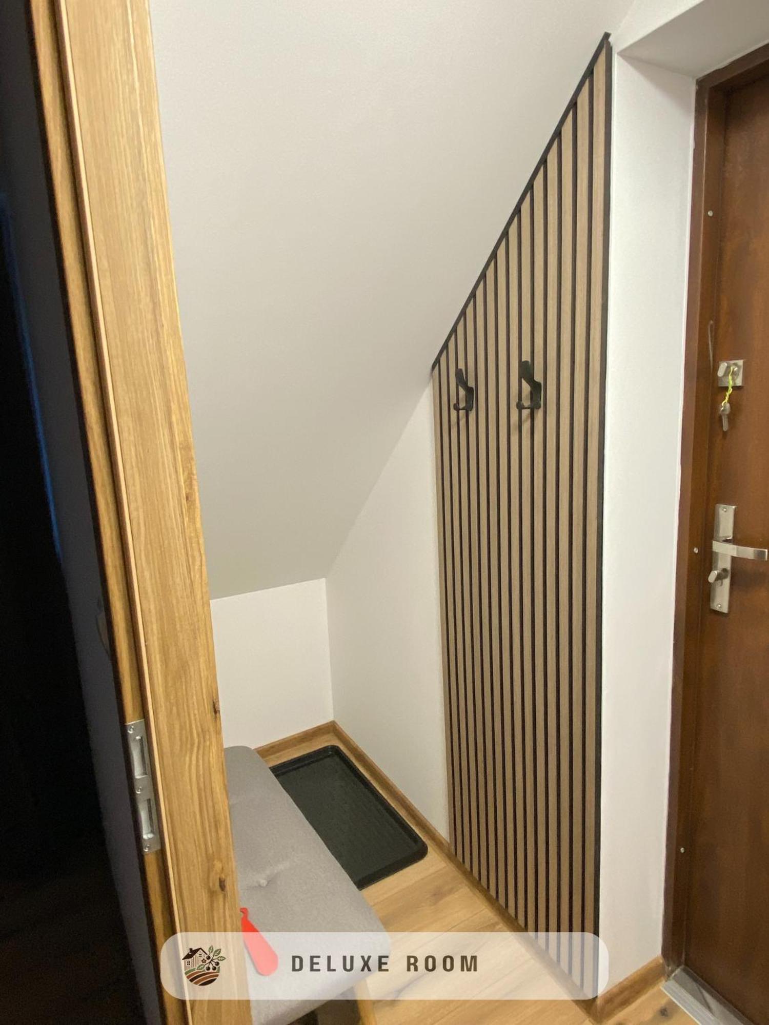 Apartmanovy Dom Visnove Esterno foto