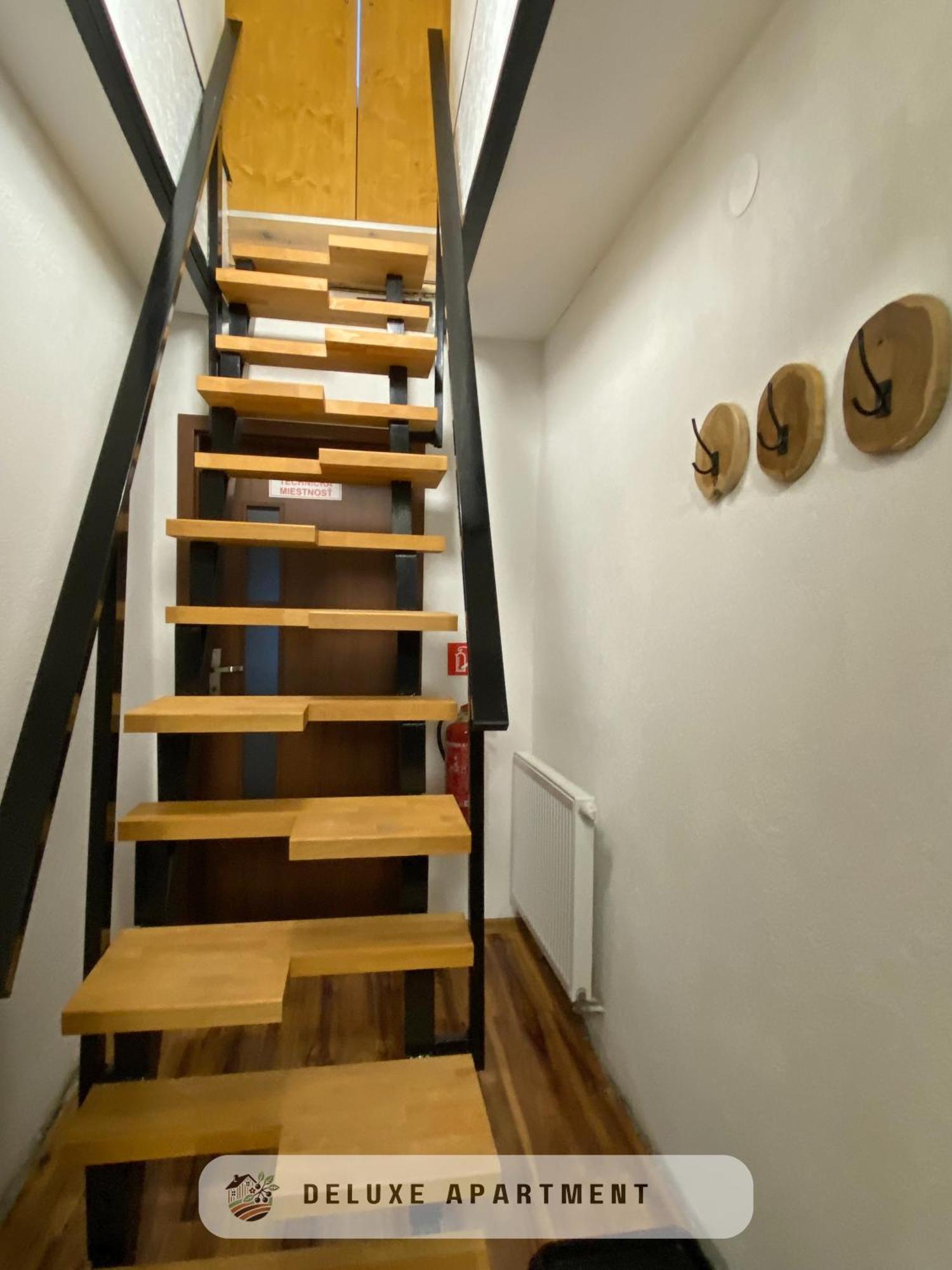Apartmanovy Dom Visnove Esterno foto